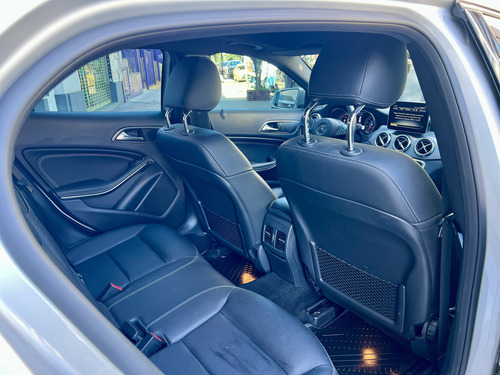 Mercedes-Benz Clase GLA 1.6 Gla200 Urban 156cv