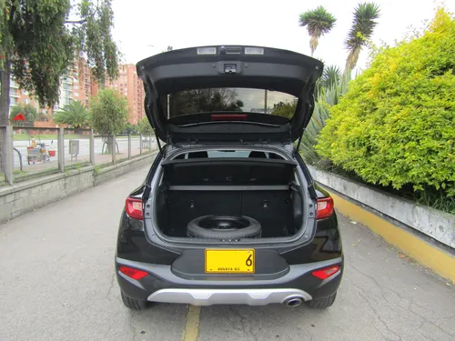 Kia Stonic 1.0 Zenith Hybrid MT