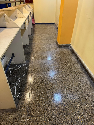 300m2 De Local A La Calle, Recepción Final
