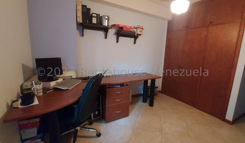 Apartamento En Venta En La Trigaleña Valencia Carabobo 24-2563, Eloisa Mejia