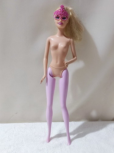 Muñeca Barbie Corinne De Los Tres Mosqueteros, Mattel 1999. (Usado)