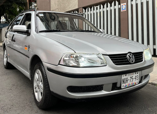 Volkswagen Pointer 1.6 Trendline Ee Mt