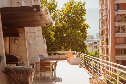 Duplex A Pasos De Plaza Ñuñoa, Irarrázaval, Metro Chile Espa