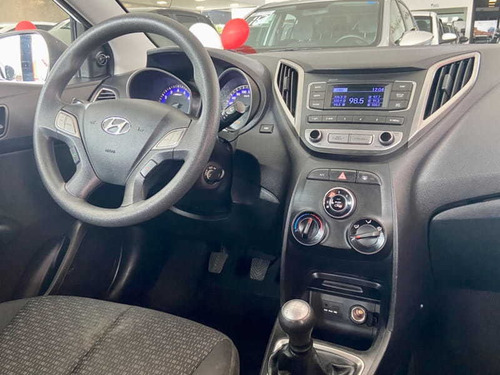 Imagem 10 de 15 de Hyundai Hb20 1.0 Comfort 2018