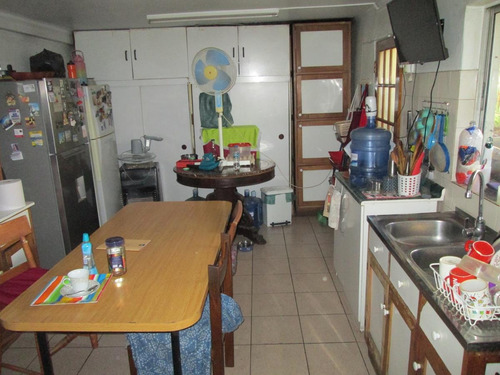 Propiedad Comercial En Avda. San Pablo Metro Línea 1 Y 5