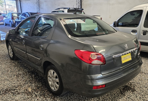 Peugeot 207 1.4 Sedan Hdi Xs