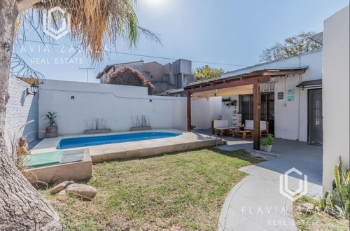 Venta Casa Tres Ambientes Con Pileta Y Jardín En Ituzaingo