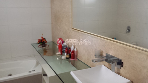 Casa En Punta Del Este, Mansa- Ref: 5273