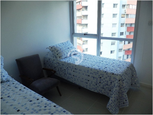 Apartamento En Alquiler - Brava- Ref: 2884
