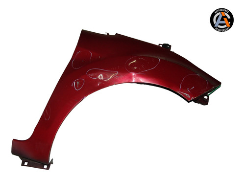 Salpicadera  Copiloto Ford Fiesta Sedan 2011-12 Original