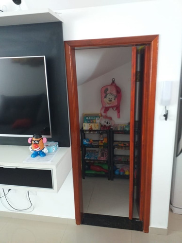 Imagem 8 de 15 de Sobrado De Fino Acabamento Em Local Privilegiado Em Condomínio Fechado - 21