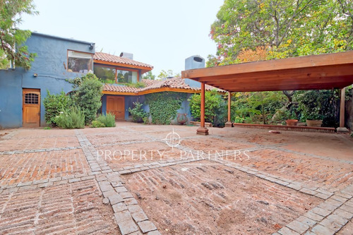 Casa Chilena, Excelente Ubicación Con Proyección C...