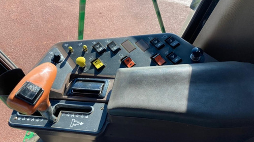 Imagen 9 de 11 de Trilladora John Deere 9500