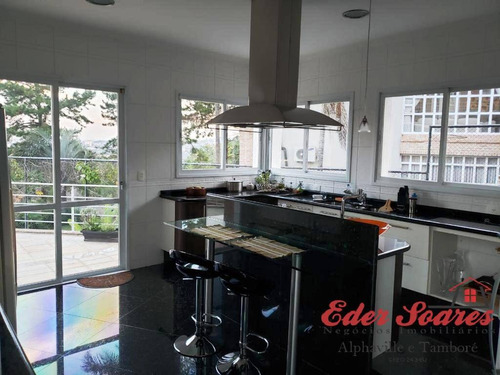 Imagem 8 de 15 de Casa À Venda No Alpha 10 Com Uma Bela Vista Para O Residencial - Es1880