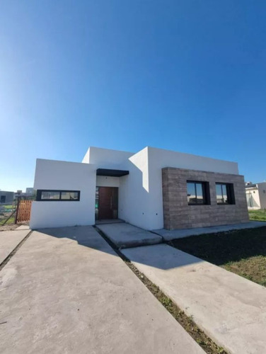 Venta Casa A Estrenar En Manuel Belgrano, Ingeniero Maschwitz