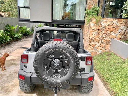 Imagen 12 de 22 de Jeep Wrangler 2011 3.8 Sport Unlimited 199cv Atx