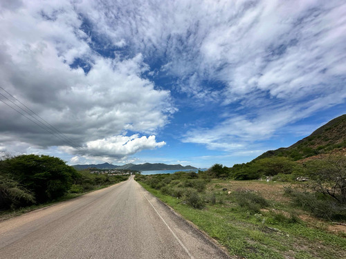 Vendo Terreno De 72.000 Mts, Playa Caribe, Isla De Margarita