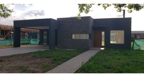 Puerto Roldan Barrio Privado. Alquilada
