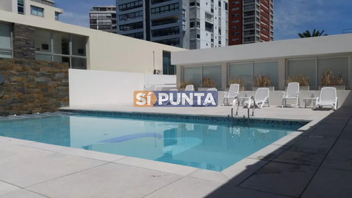 Cómodo Y Moderno Apartamento En Venta En Península - Punta Del Este.