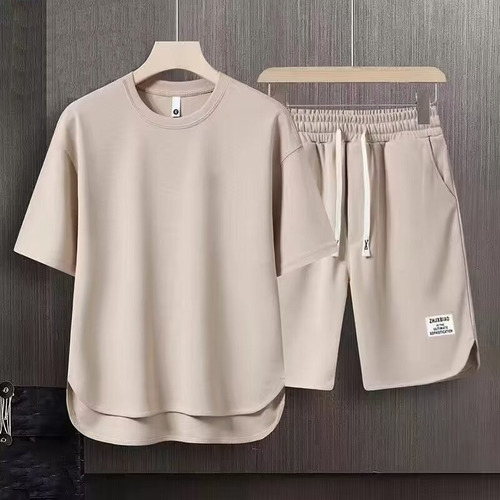 Conjunto De Camiseta Y Pantalones Cortos Modernos De Verano
