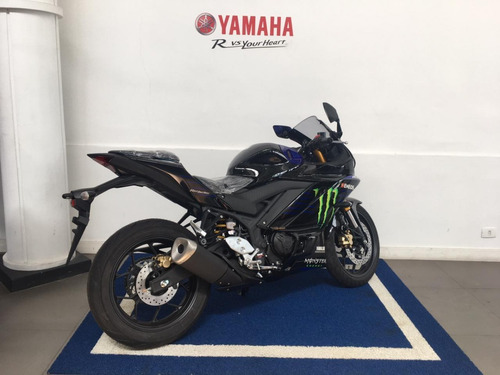 Yamaha R3 Monster