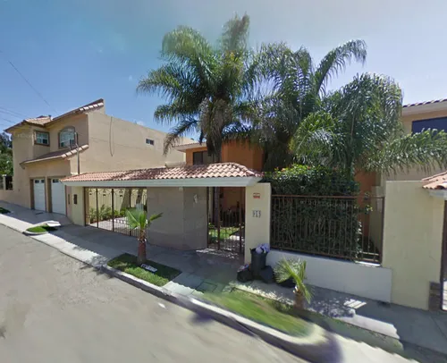 Casa Economica En Venta Gran Oportunidad De Inversión - (remate) Av. Parque México Nte. 913, Playas De Tijuana, Jardines Playas De Tijuana, 22500 Tijuana, B.c.