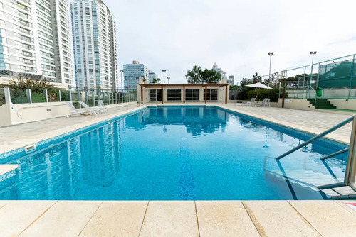 Hermoso Apartamento En Alquiler, Torre Lobos, Punta Del Este.