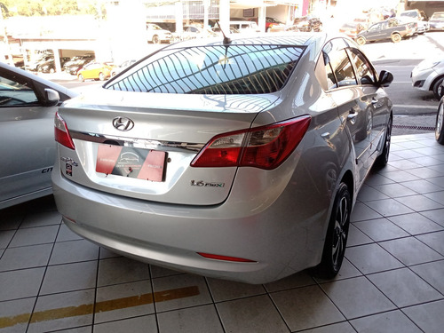 Imagem 4 de 8 de Hyundai Hb20s 2014 1.6 Comfort Plus Flex 4p