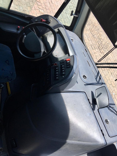 Neobus Thunder+ Executivo Suspenção A Ar