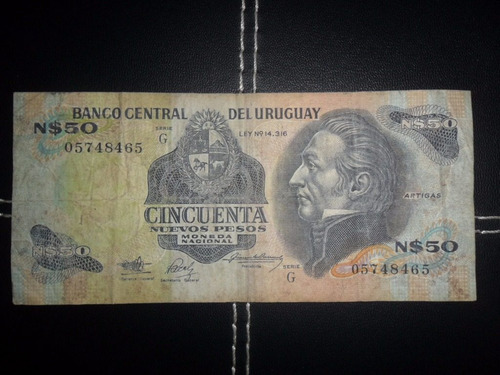 Billete  N$50 Uruguayos. 