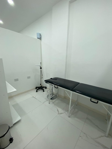 Oficina En Venta Ubicado En Banfield, Lomas De Zamora