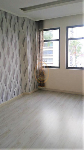 Sala Comercial Localizado(a) No Bairro Vila Mathias Em Santos / Santos - 6743