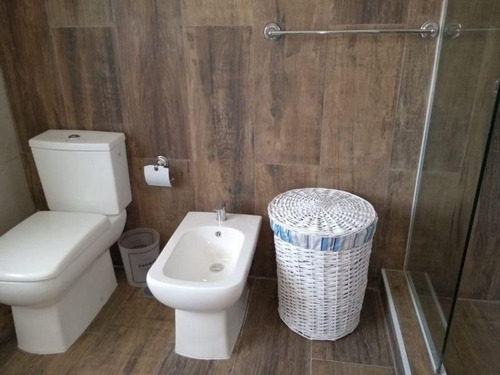 Casa En Venta De 3 Dormitorios En Playa Mansa