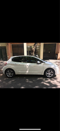 Peugeot 208 1.6 Feline 2013