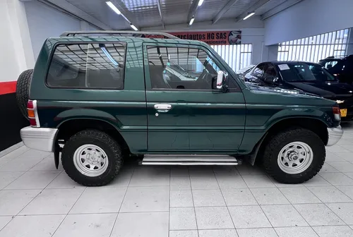 Mitsubishi Montero 3.0 V13