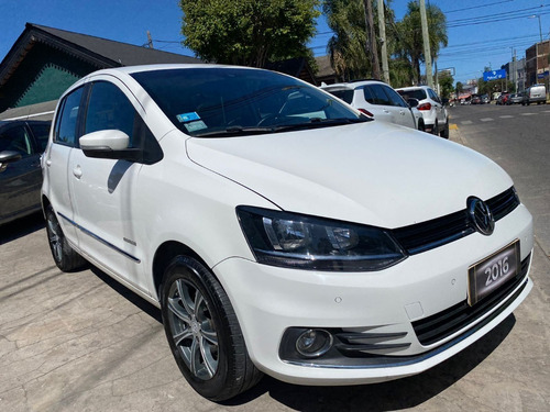 Imagen 2 de 21 de Volkswagen Fox 1.6 Highline