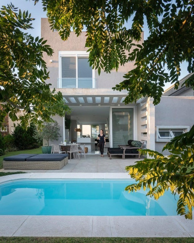 Imagem 17 de 30 de Casa À Venda Em Xangri-lá - Ca01080 - 67823947