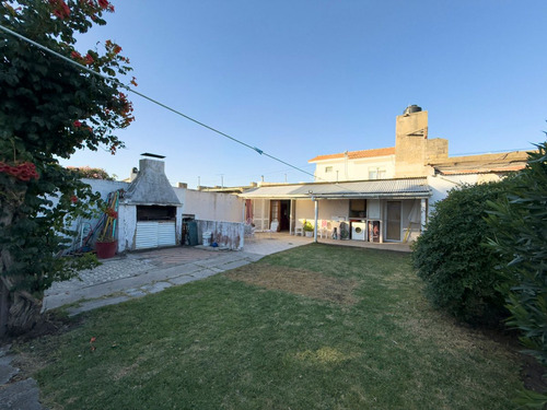 Venta Casa 3 Dormitorios Avenida Dindart Ayacucho