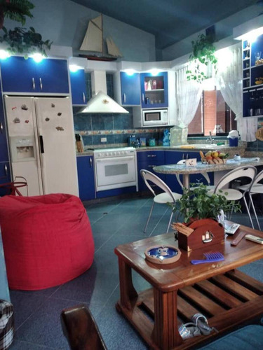 Imagen 2 de 14 de Venta Casa Amoblada Chichiriviche Cod. 10635