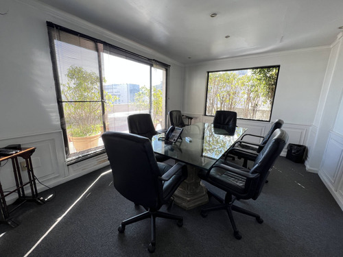 Venta De Penthouse Con 8 Dormitorios En Centro