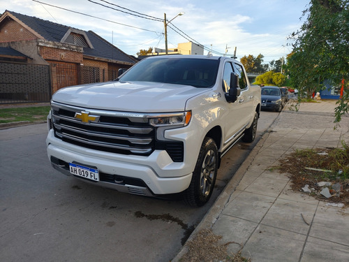 Chevrolet Silverado High Country 5.3 V8 High Country