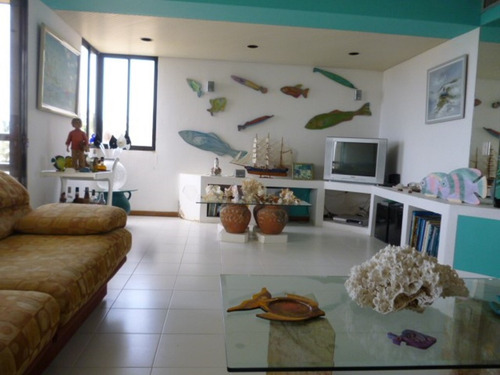 Tanaguarenas Apartamento En Venta Primera Linea Yc18w
