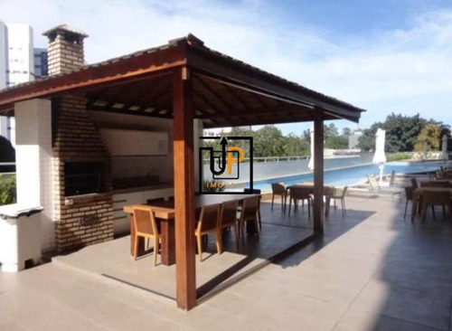 Imagem 21 de 30 de Apartamento Luxuoso De Alto Padrão - Itaigara - V49
