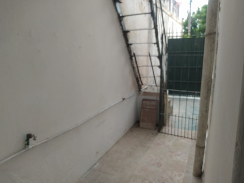 Dueña Vende Casa En Linda Zona De La Teja