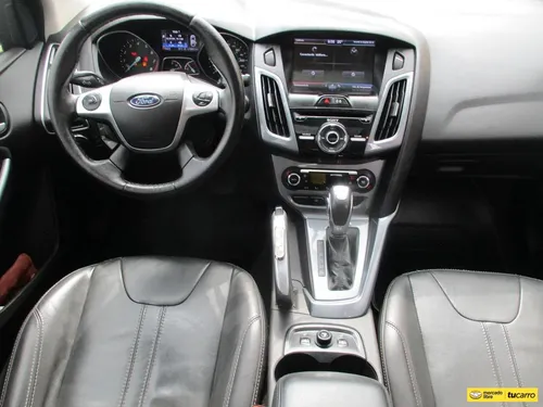 Ford Focus Titanium 2000cc At Aa