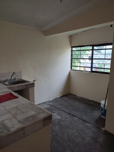 Imagen 9 de 11 de Casa Sola Con Terreno