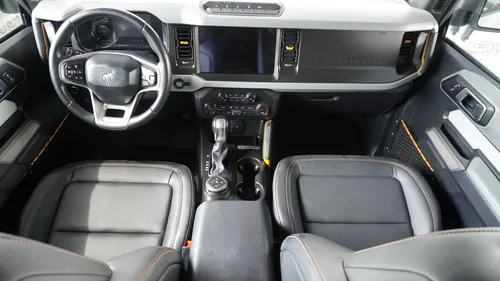 Ford Bronco Bronco Badlands 2.3 L4