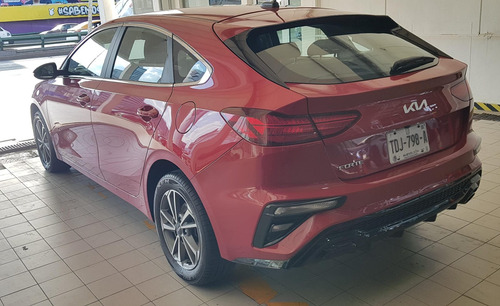 Kia Forte 2.0 Hb Ex At