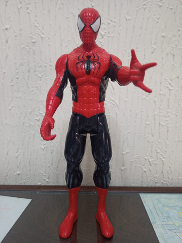 Muñeco Spiderman Hombre Araña - Avengers Marvel Hasbro 30cm