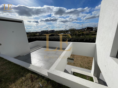 Casa A La Venta En Ceibos - Puertos Del Lago -